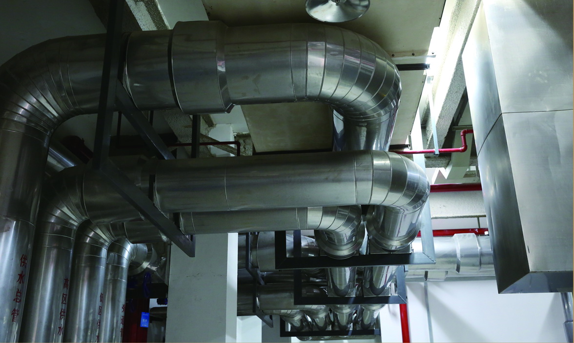 蕪湖時代金融中心空調(diào)機(jī)房設(shè)備、管道安裝